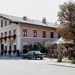 Hotel Hirzinger - Und, Riedering